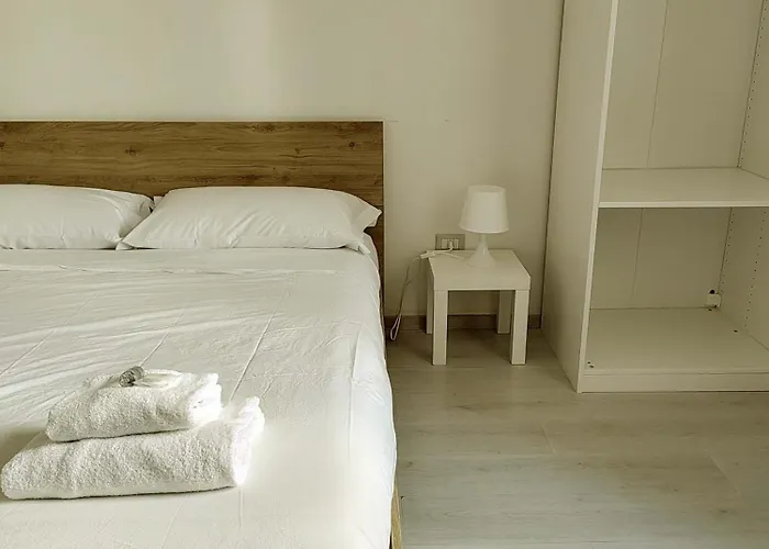 Vivirome - 2 Bedrooms - San Giovanni * Roma